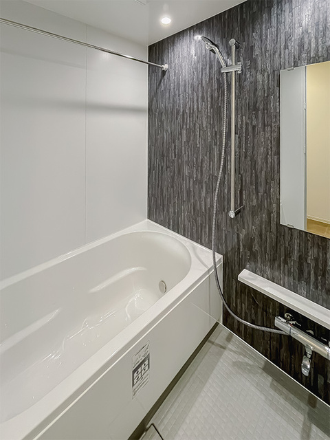 バス・シャワールーム　※写真は同タイプ住戸です。