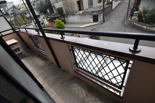 バルコニー　バルコニー