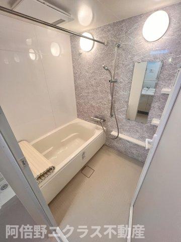 バス・シャワールーム　内装は別部屋の参考写真です。