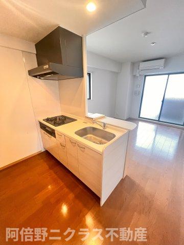 キッチン　内装は別部屋の参考写真です。