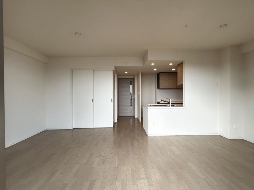 その他部屋・スペース　LDK＋洋室仕切り開放時約20.5帖（クリーニング前）