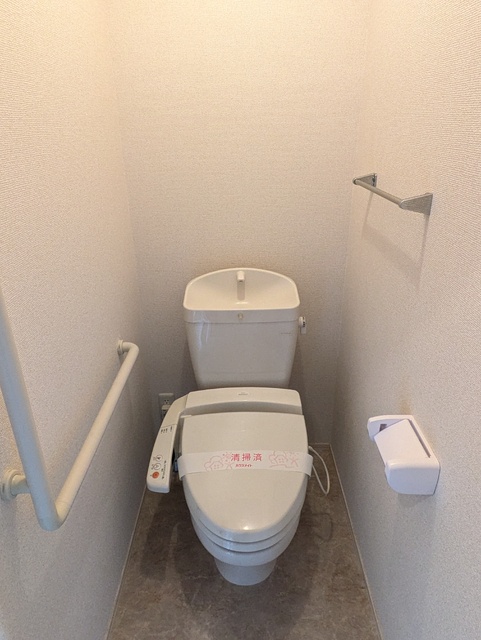 トイレ　温水洗浄便座☆