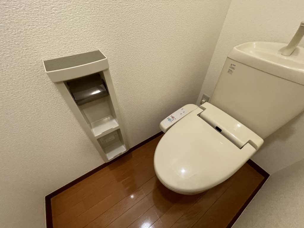 トイレ　トイレ