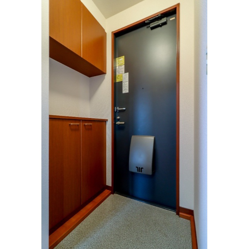 玄関　図面と現状に相違がある場合には現状を優先