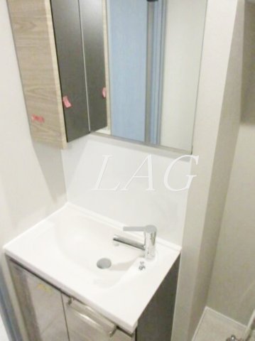 洗面設備　独立洗面台です。