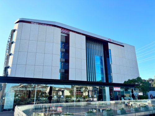 大学・短大　中央大学（大学・短大）まで2382m