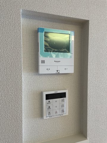 セキュリティ　写真は同タイプの206号室です