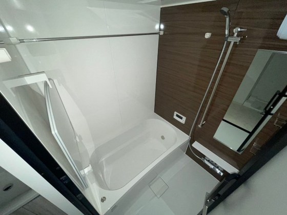 バス・シャワールーム　※別部屋の写真です