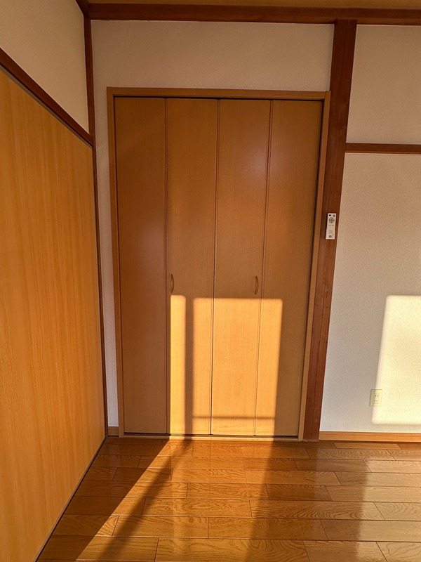 収納　洋室収納