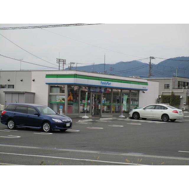 コンビニ　ファミリーマート大井町上大井店（コンビニ）まで649m