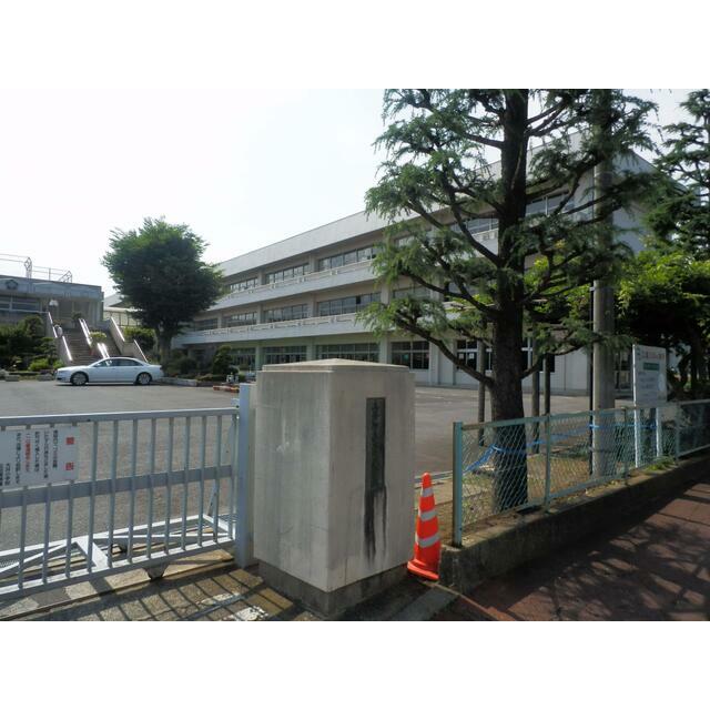 小学校　大井町立大井小学校（小学校）まで869m