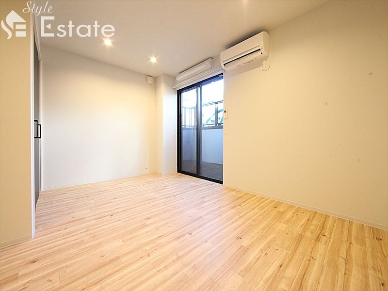 居室・リビング　内装