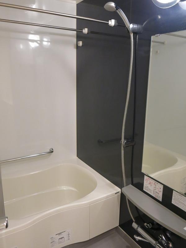 バス・シャワールーム　★ゆったり浸かれる浴槽★