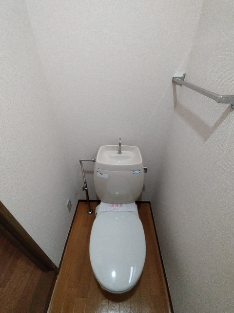 トイレ　★落ち着ける独立したトイレスペース★