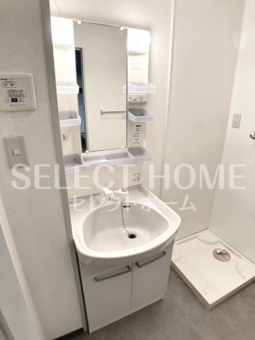 洗面設備　独立洗面台で身支度をすべて済ませてしまいましょう