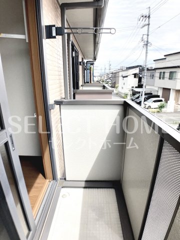 バルコニー　バルコニーからの眺めを楽しみながら食事をしませんか