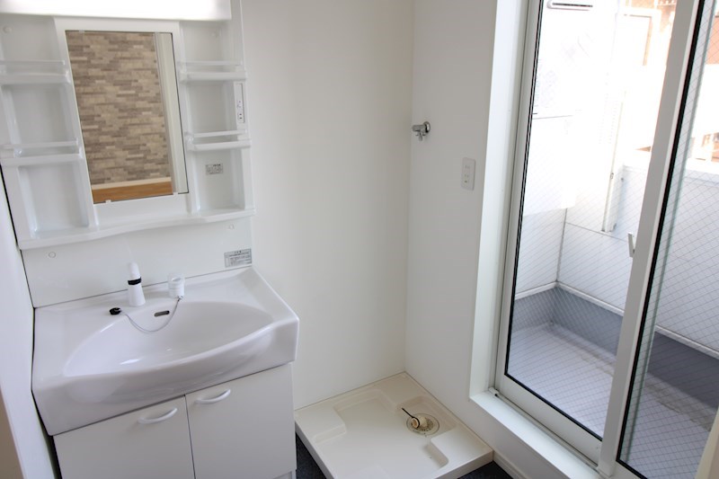 洗面設備　※別室参考画像