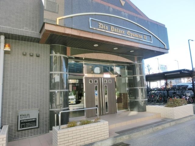 エントランス　建物入口部分です