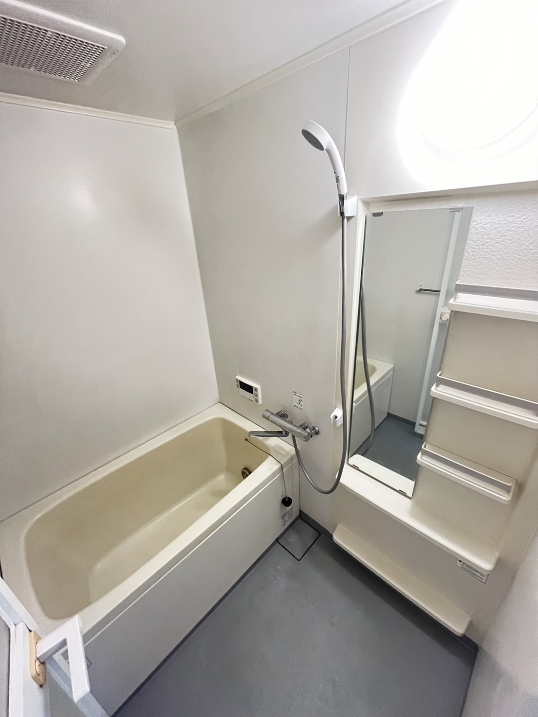 バス・シャワールーム