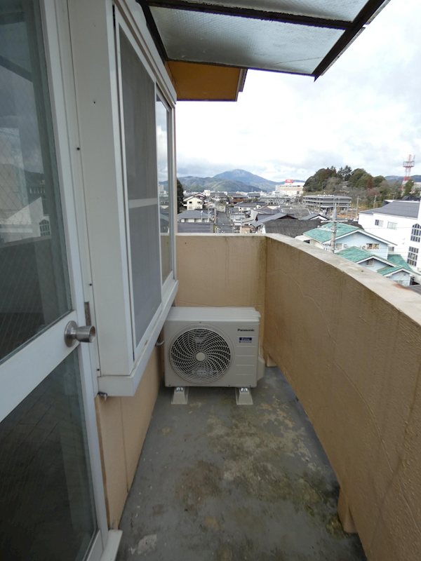 バルコニー　※同タイプ、別部屋