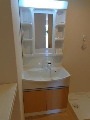 洗面設備　洗髪洗面化粧台