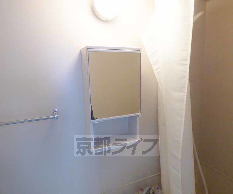 その他設備　鏡です。