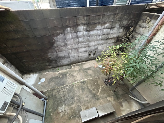 庭　土間になってますので雑草が生えません