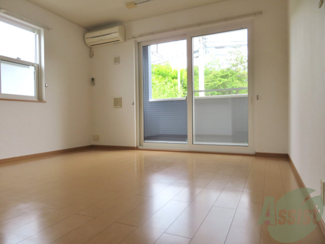 居室・リビング　広くてキレイなＬＤＫが広がっていて、充実した生活が送れそう。