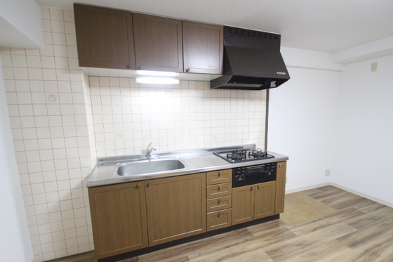 キッチン　※別部屋の写真です