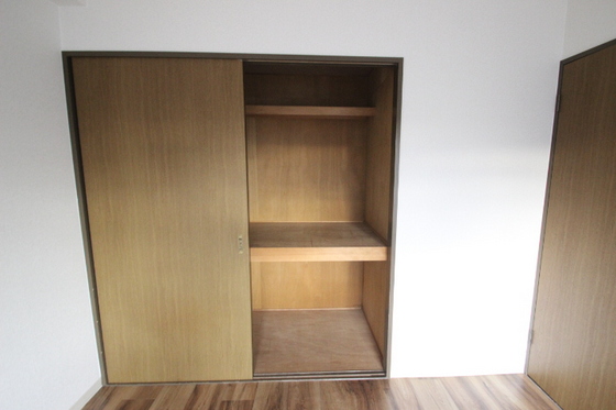 収納　※別部屋の写真です