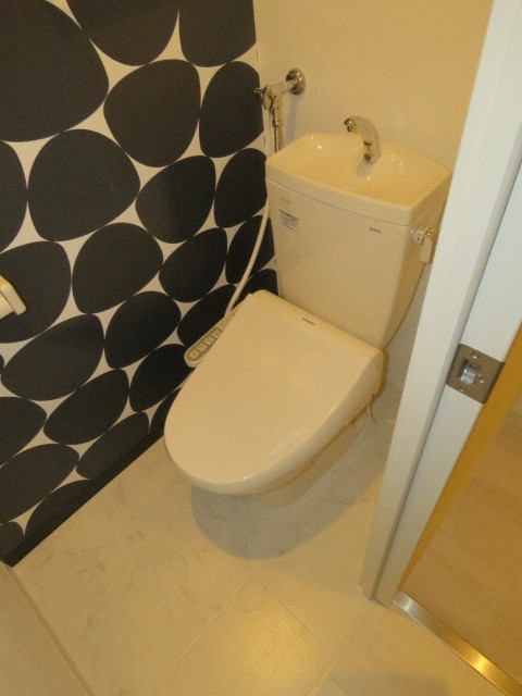 トイレ　ウォシュレット設置済みです！