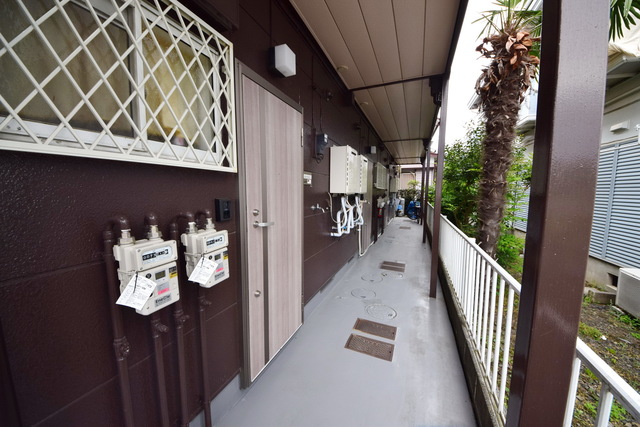 エントランス　～いってきまーすっ～