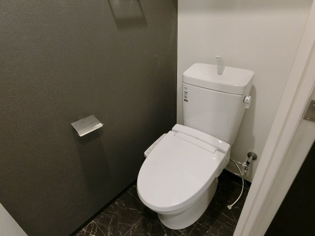 トイレ　別号室参考写真