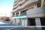 コンビニ　ファミリーマート平田橋店（コンビニ）まで243m