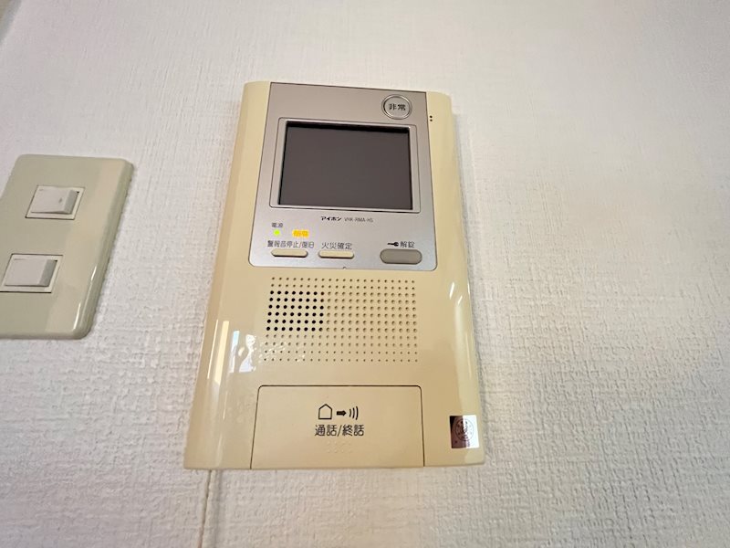 セキュリティ　同物件別部屋写真