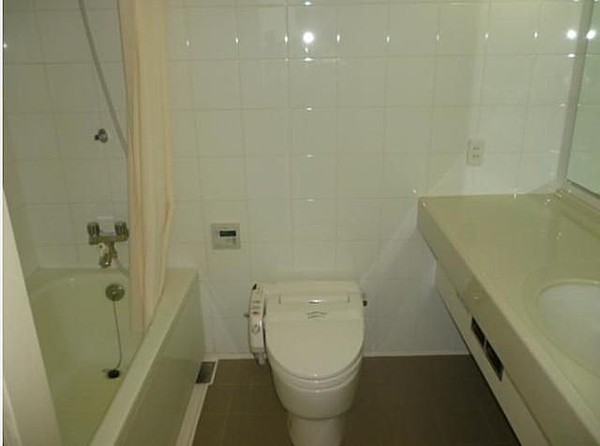 バス・シャワールーム　別部屋参考写真