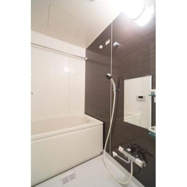 バス・シャワールーム　※別部屋参考写真