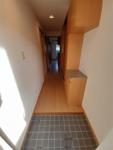 玄関　収納もある玄関です