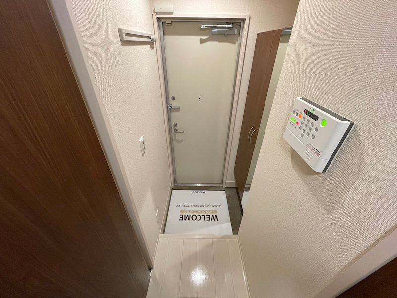 玄関　別部屋参考になります。