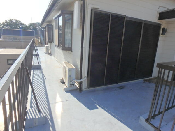 バルコニー　珍しい４面バルコニー