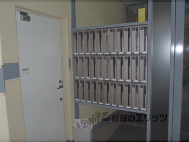 ロビー　集合ポスト