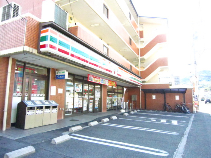 コンビニ　セブンイレブン広島祇園3丁目店（コンビニ）まで210m