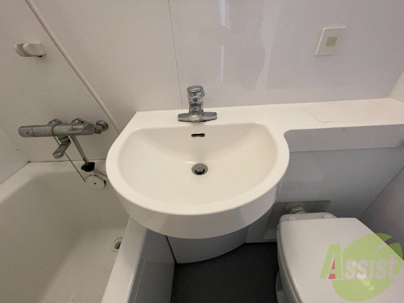 洗面設備　歯磨きもしっかり出来ますね、嬉しいです。