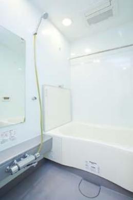 バス・シャワールーム　※別部屋の参考写真です。