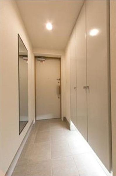 玄関　※別部屋の参考写真です。