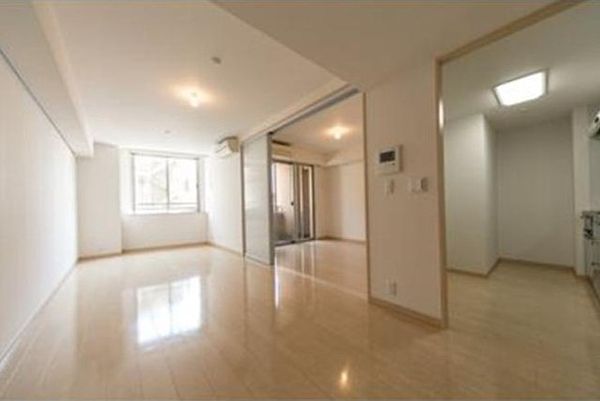 居室・リビング　※別部屋の参考写真です。