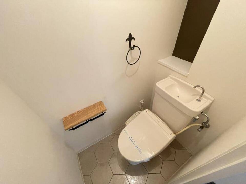 トイレ　トイレ