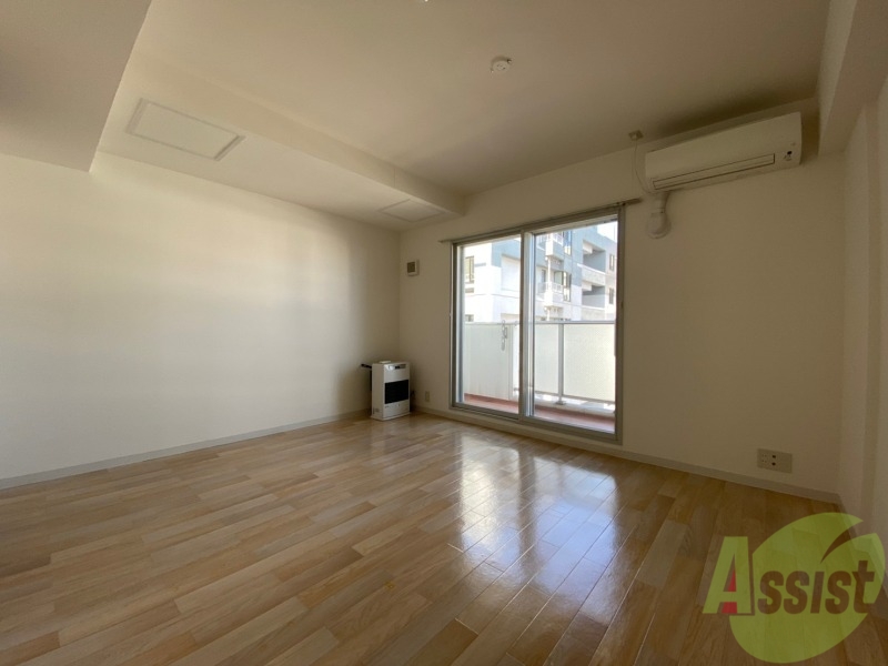 居室・リビング　広くてキレイなお部屋が広がっていて、充実した生活が送れそう。