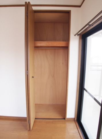 収納　洋室　クローゼット