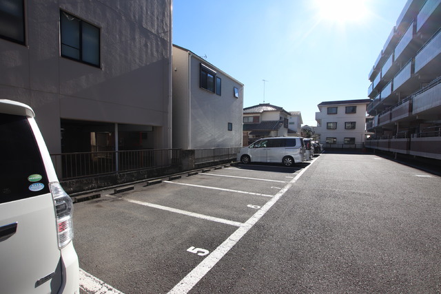 駐車場　駐車場（空き要確認）